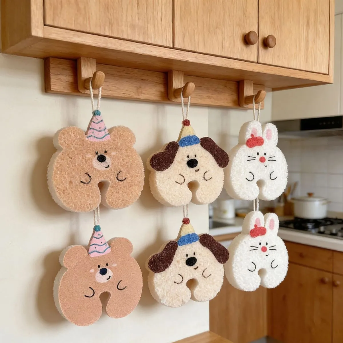 Cartoon Wood Pulp Kitchen Sponge – Cute Cellulose Scrub Sponge with Faucet Hanging Design, Natural Dish Washing Scourer for Kitchen Cleaning